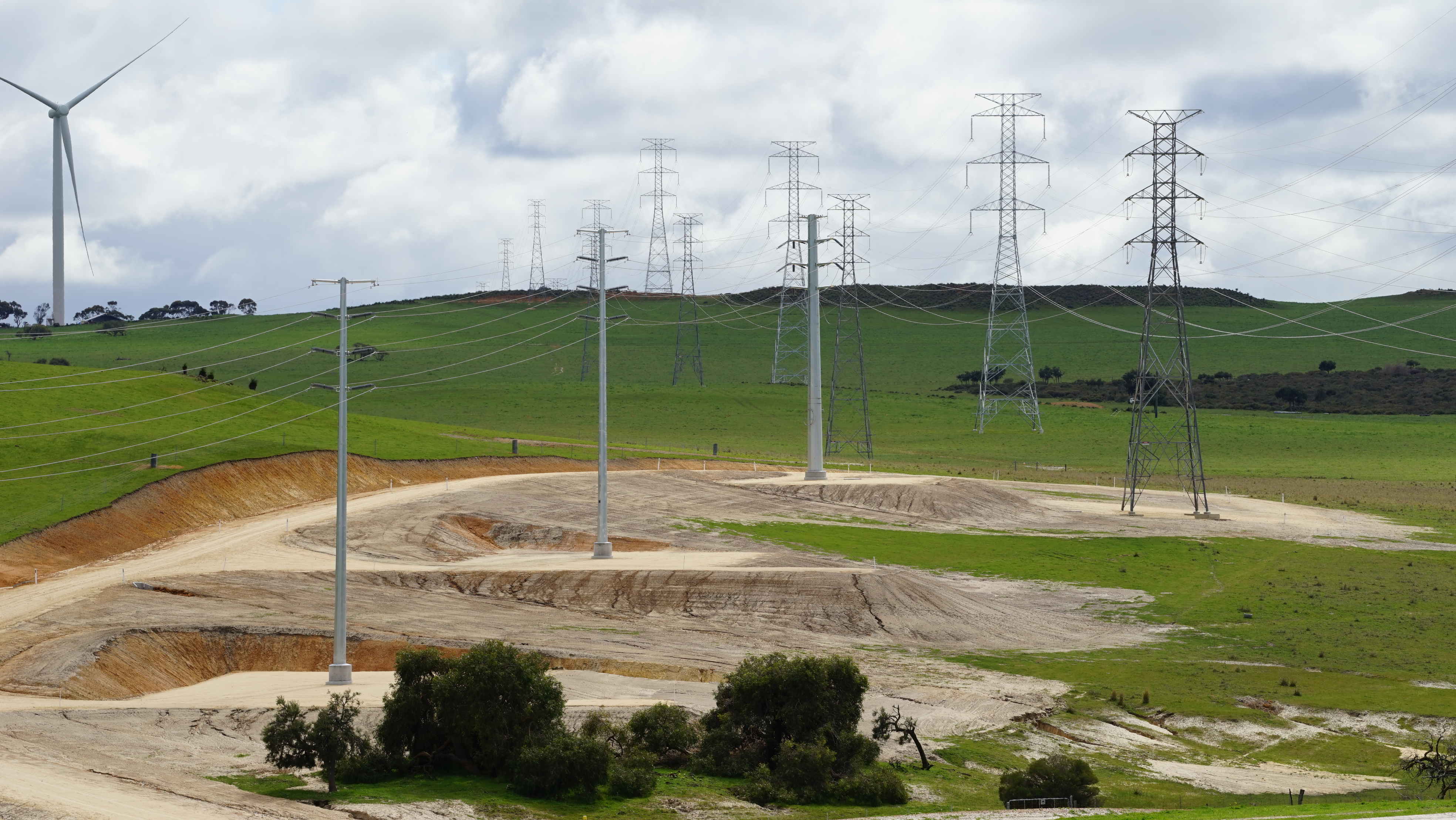 overhead lines Western Australia